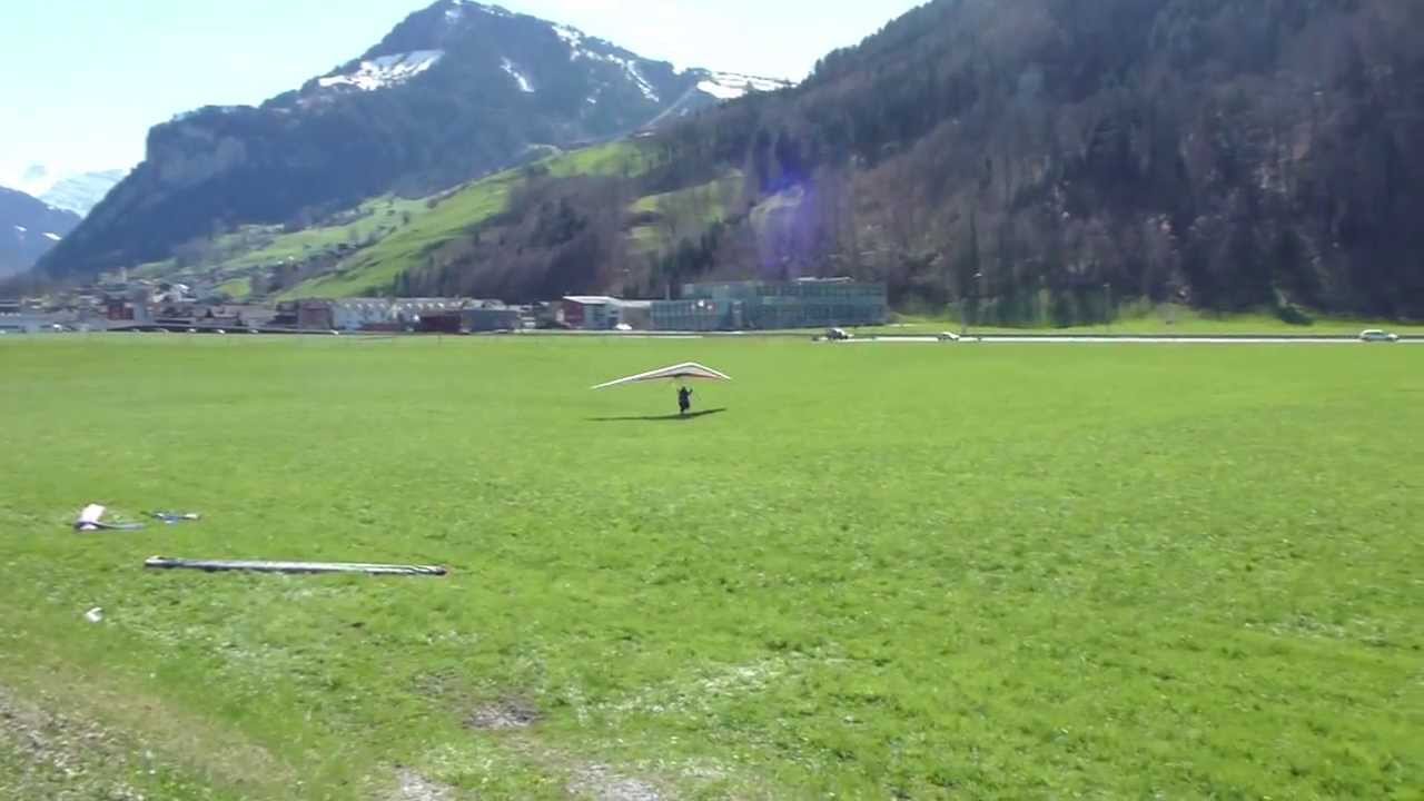 Delta Landung Z9 Landeplatz B&uuml;ren Stans-Oberdorf