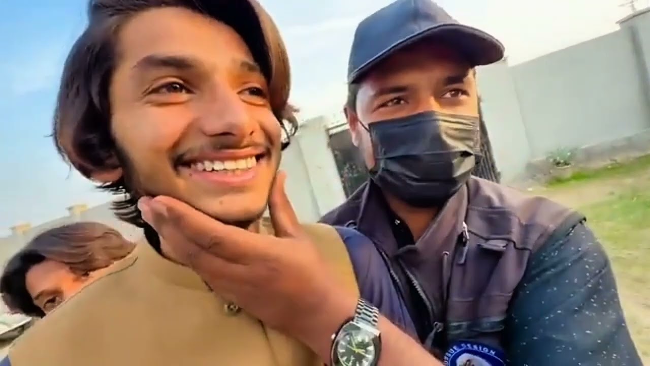 #prank​ #vellamunda​ #vellamundameetup​  #prankonfamily​ #vellamundateam​ #prankonbrother​ #camerama