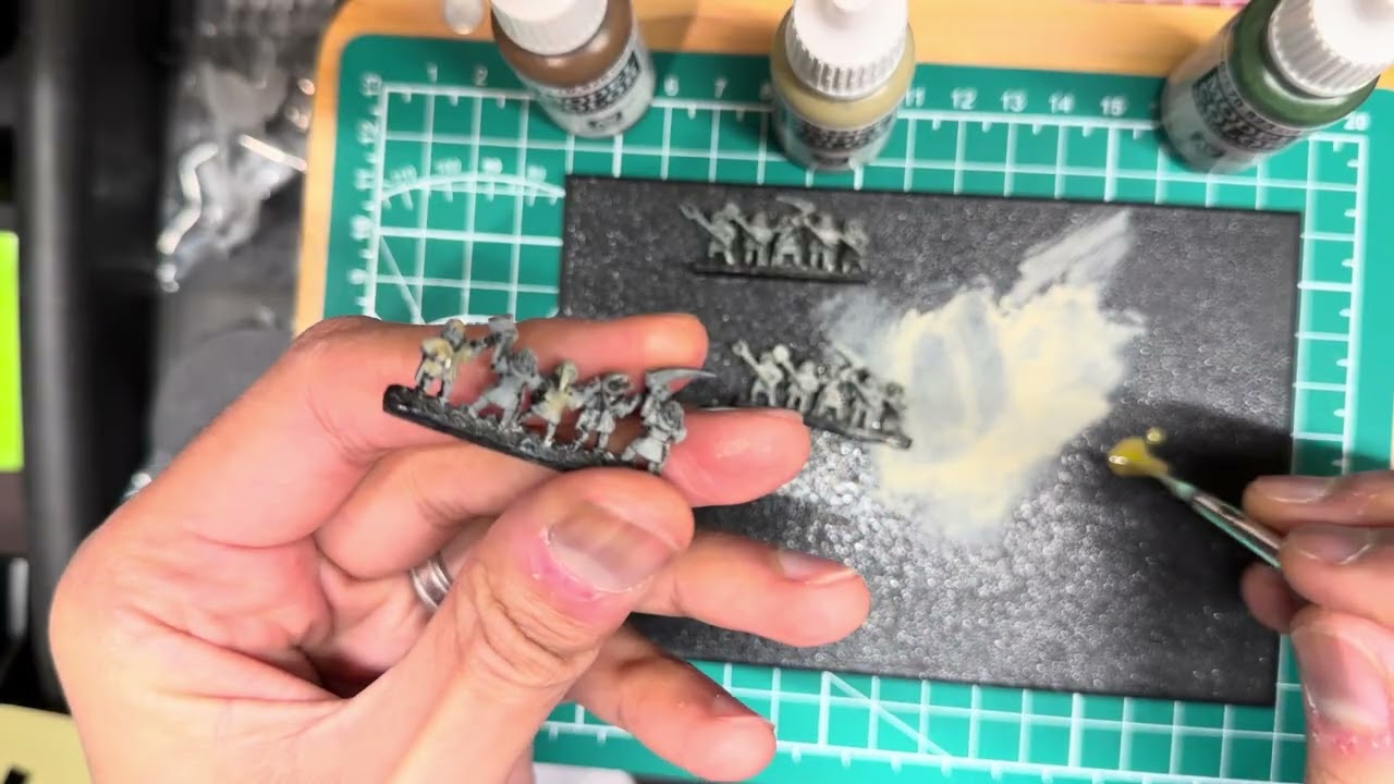 Bretonnian Peasants for Warmaster Part 1.  