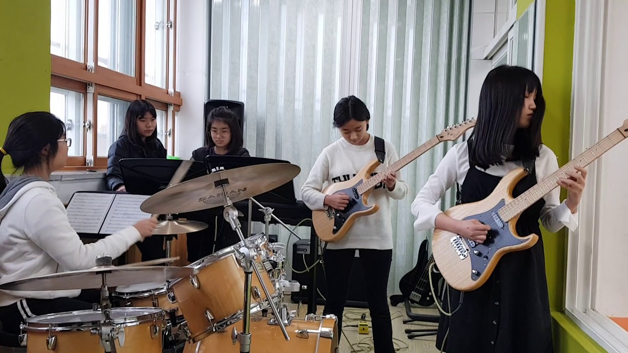 아파트 합주연습(옥종초 밴드부 옥산봉3기)