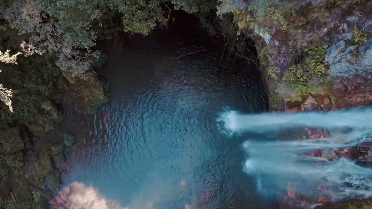 Sube el volumen, ponte los audífonos y déjate llevar por los sonidos de Cuetzalan. 🎧🌿✨