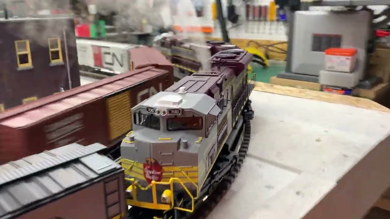 CN Dash8's & CP SD70ACe's