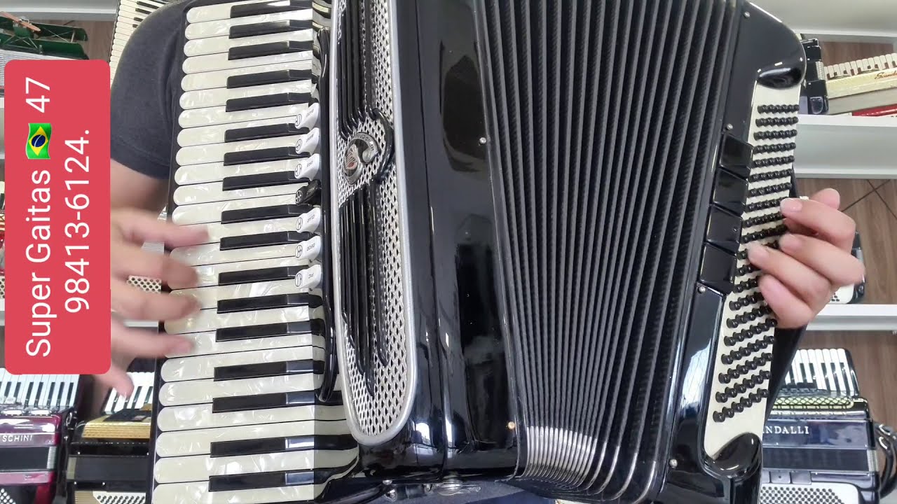 Acordeon Giulietti F 74 3l5 oitavado made in Italy 🇮🇹  sonho de consumo impec&aacute;vel Aproveitem .