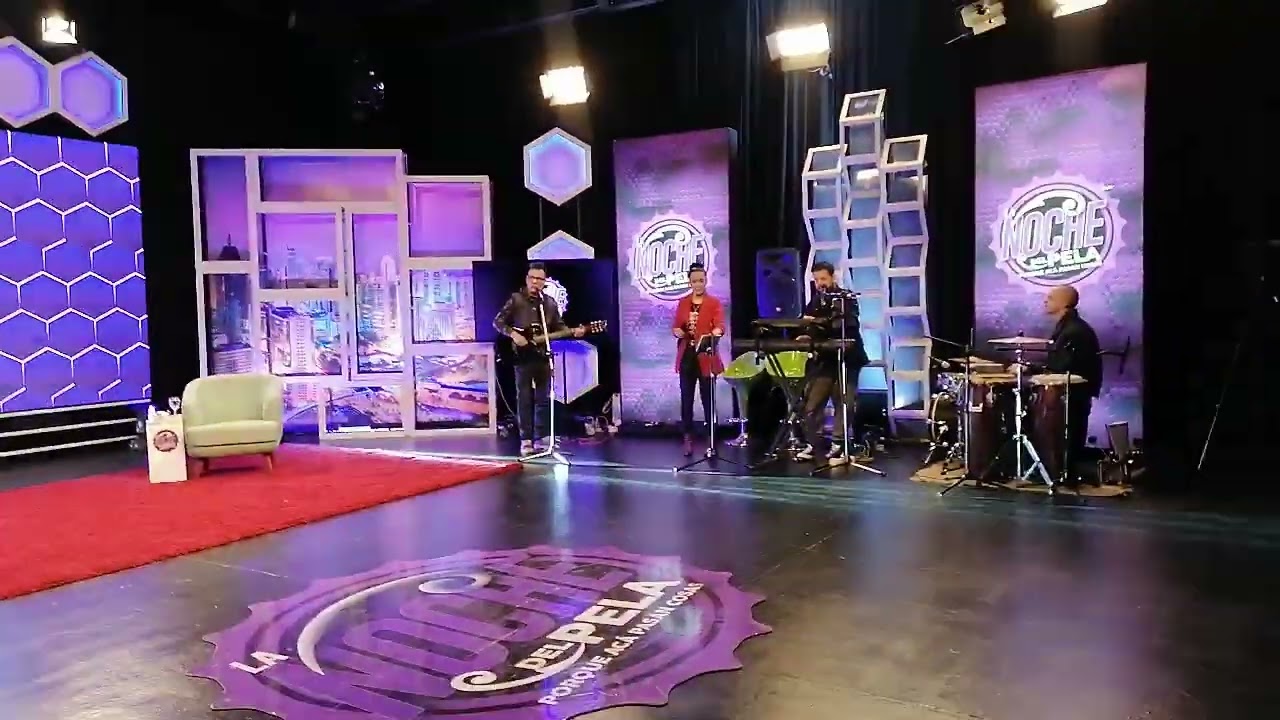 Tabare Cardozo ft Es lo que hay en vivo -El tipo de la radio 5/8/2022