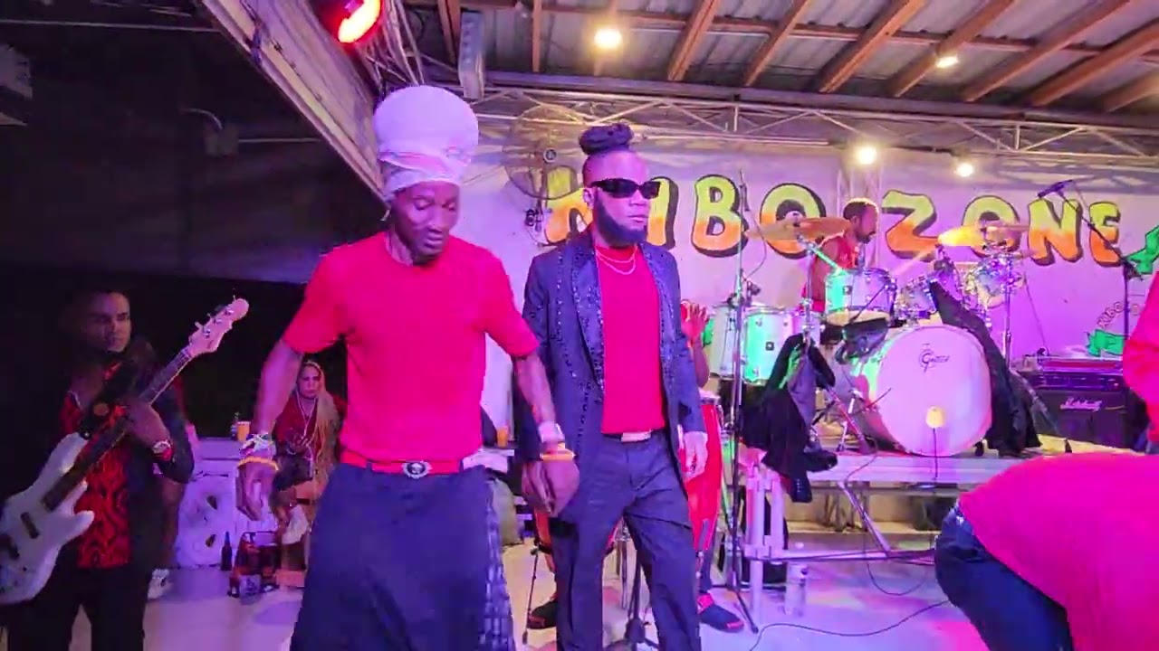 Nyoshi el saadat Williams  , tembe nye, bogoss musica  tres fort plein na plein