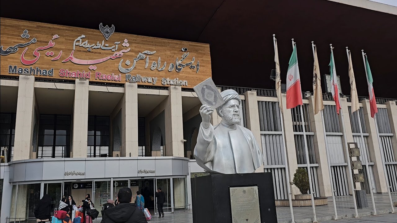 Way to qom || الطريق الىٰ قم || fadak train || iran ايران #travel #middleeast #اكسبلور #iran 