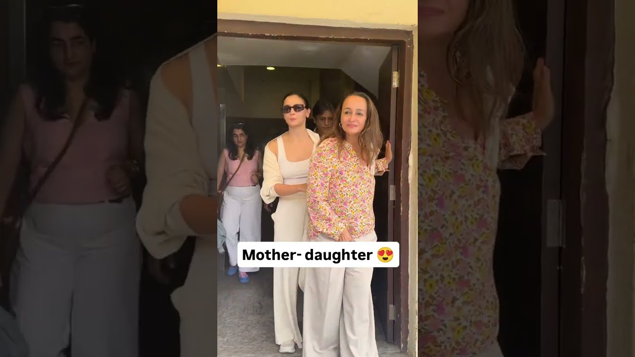 Alia Bhatt with mom Soni Razdan spotted at Pvr Juhu....  #aliabhatt #sonirazdan #spotted #e24