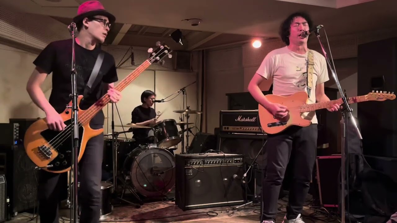 雨市「うそつきのステージ」「悲しい人」 / 2025.11.22 / at 京都 深草 Annie’s Cafe