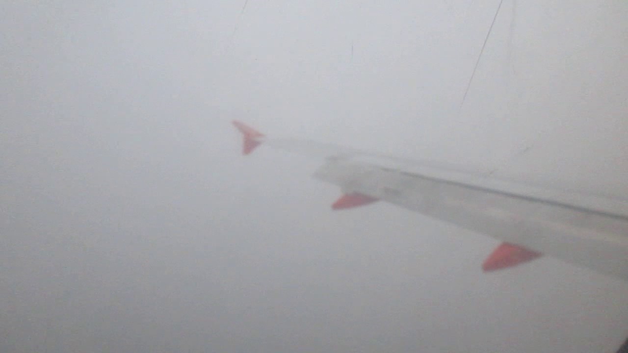 Arrivée à Toulouse-Blagnac sous le brouillard