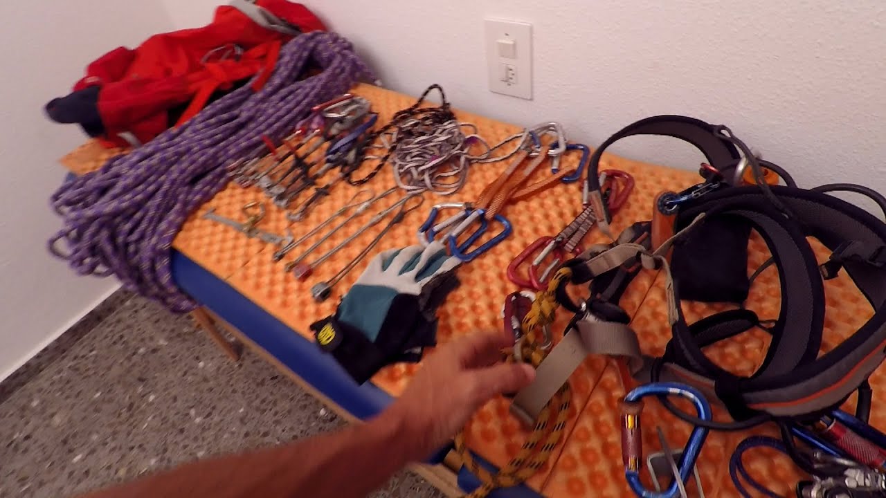 Cresta Salenques Tempestades 2: ropa, equipo, material de escalada