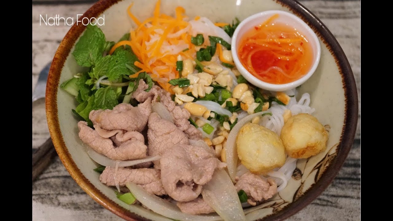 Bún bò xào miền Nam, cách ướp bò mềm thơm khó cưỡng || Natha Food
