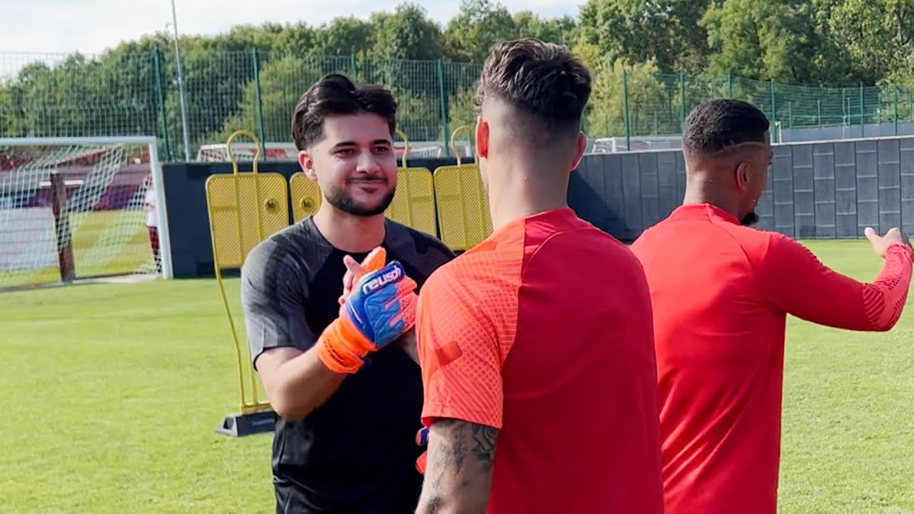 1 Tag mit Fussball Profis! VLOG