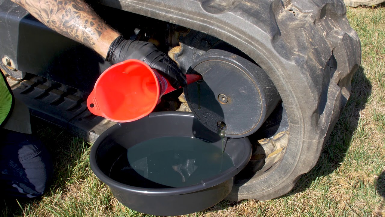 Changing Travel Reduction Gear Oil on YANMAR Excavators