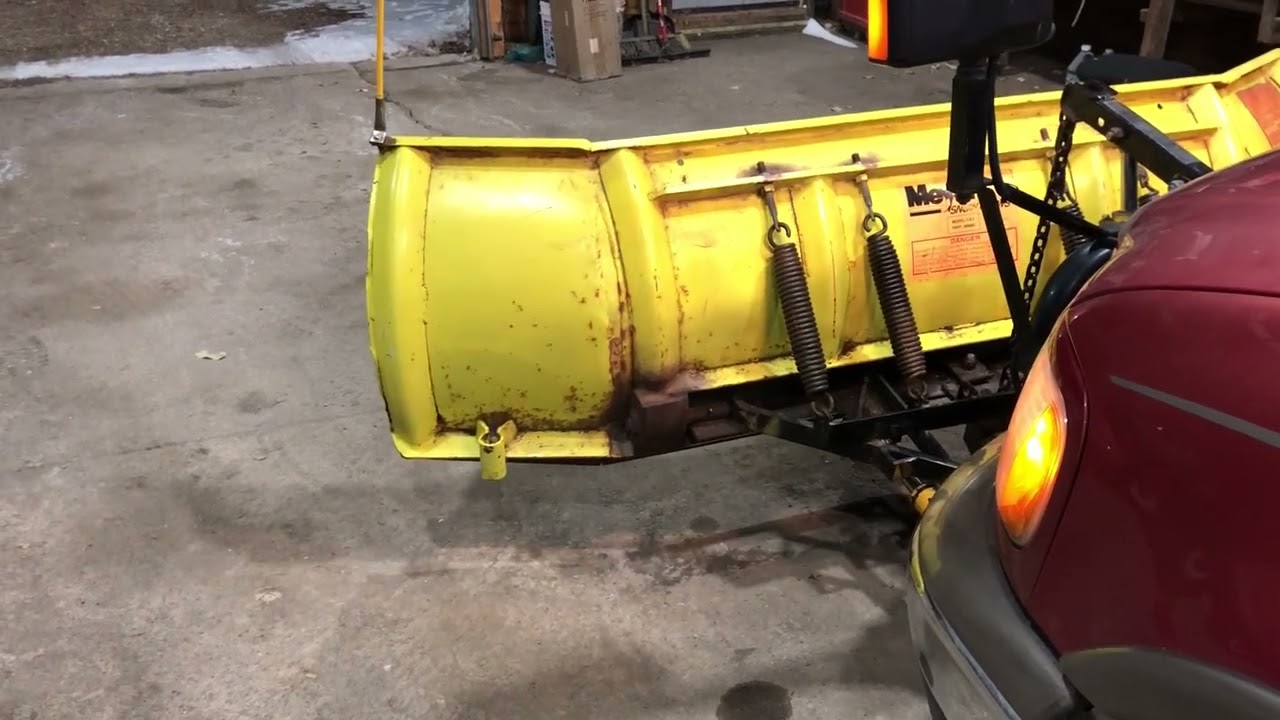 Meyer E-60 C-8.5 snow plow jerky & gets stuck to the right