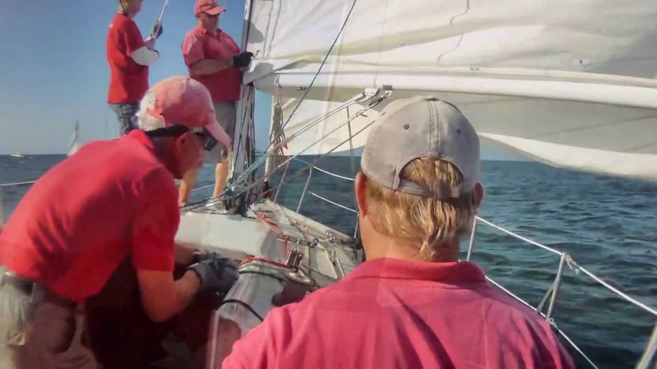 Vee Jay J/30 40569 Dec. 2013 30 Mile Naples to Caxambas Race