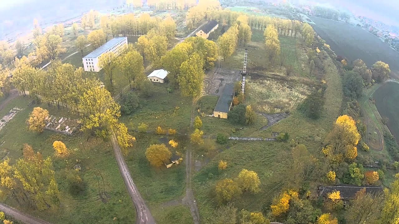 2.Flug über dem Gelände der ehemaligen Kaserne der Heeresversuchsstelle Hillersleben