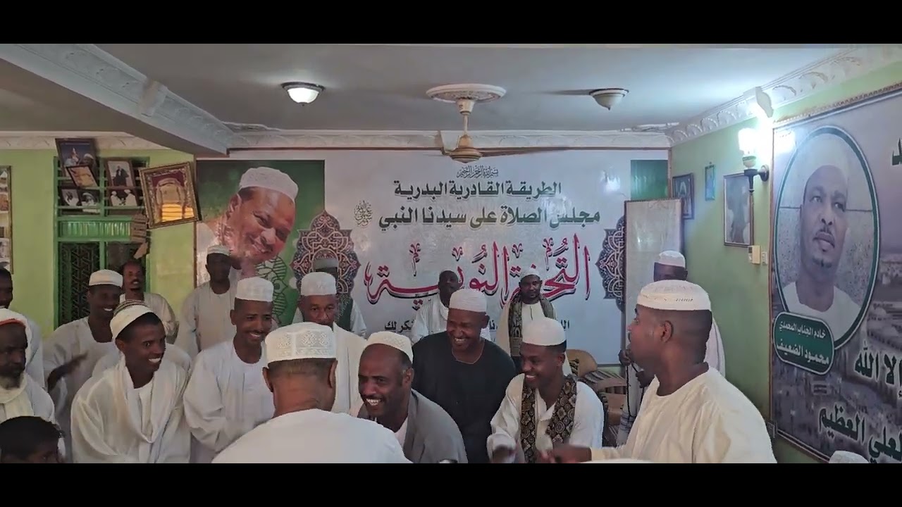قوم بينا يا صبي المادح المتألق يوسف الشيخ والمجموعة المباركة إبداااااااع
