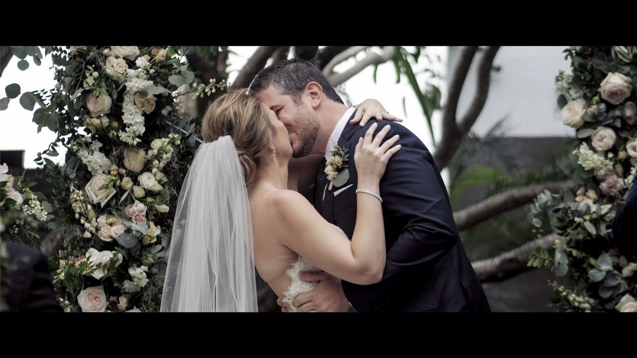 Janessa + Joaquin wedding at the Club of Knights at Coral Gables