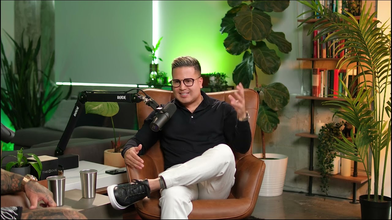 Inmigrante se compra 3 Supercoches | Llados Podcast