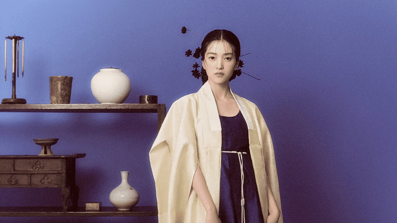 KIM TAE-RI PROMOTES HANBOK