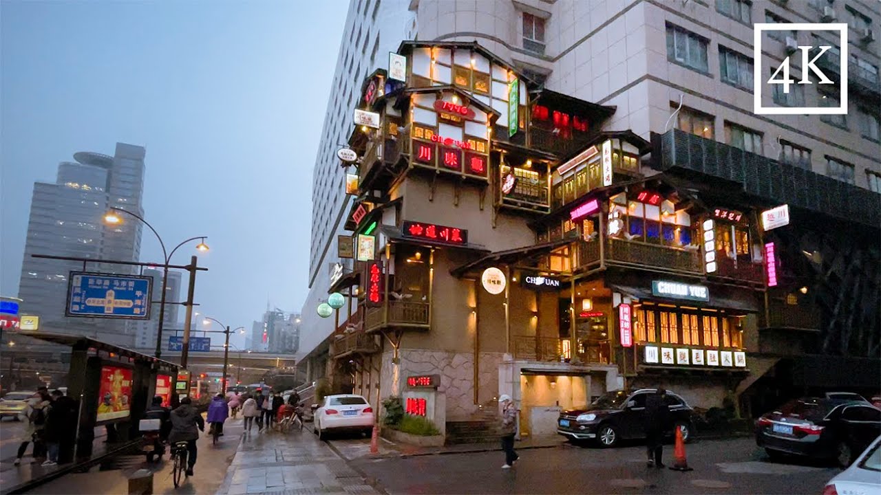 「4K」Walking on the streets of Hangzhou on a rainy day