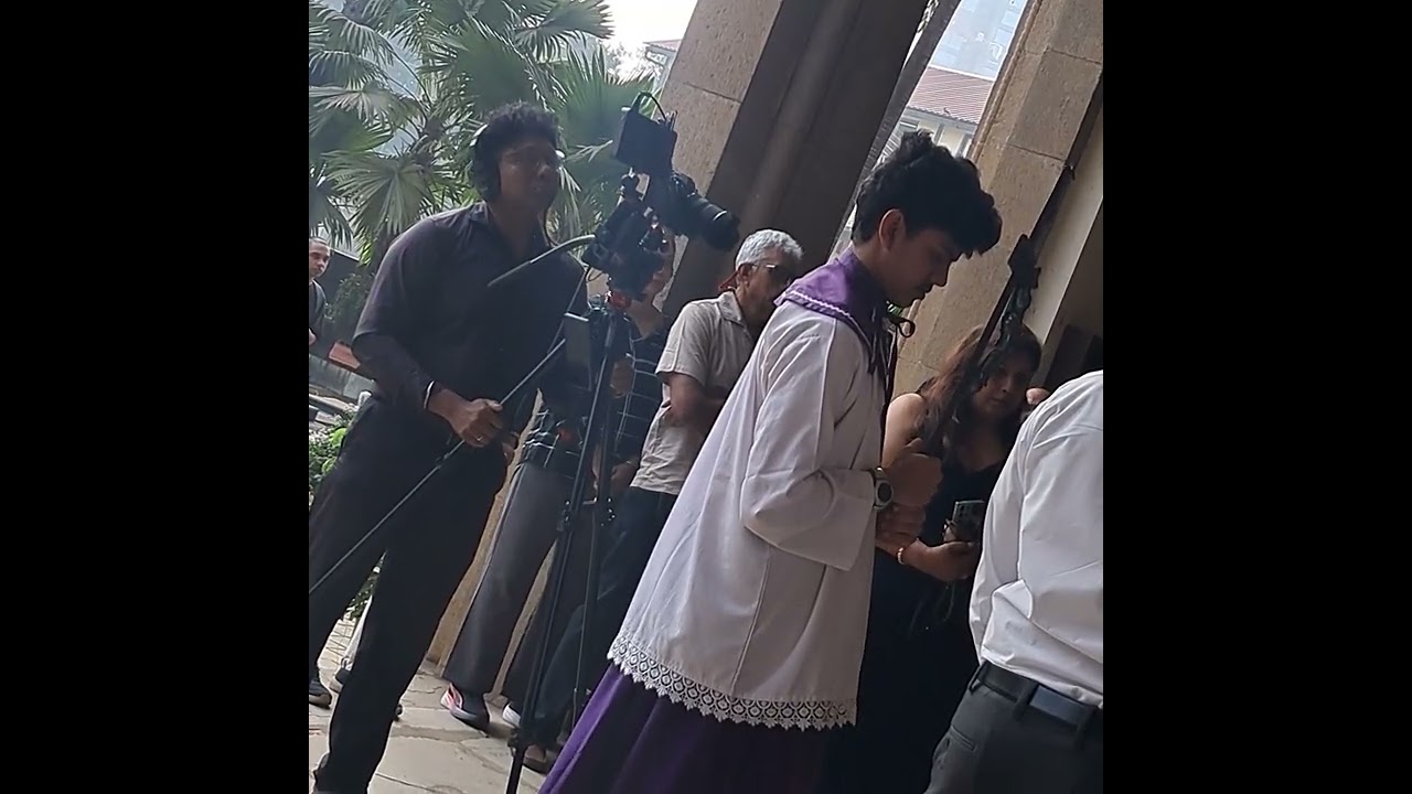 Funeral service of our class mate Bosco Fernandes(batch of 83),May his soul rest in peace Amen 🙏 