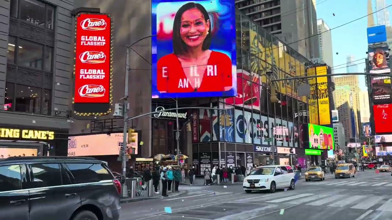 WALKING TIMES SQUARE AFTER NEW YEARS 