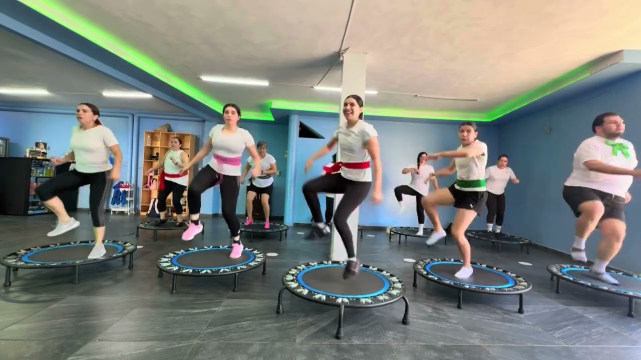 Coreografía cahuates // al estilo jumping is life 💚🤍❤️