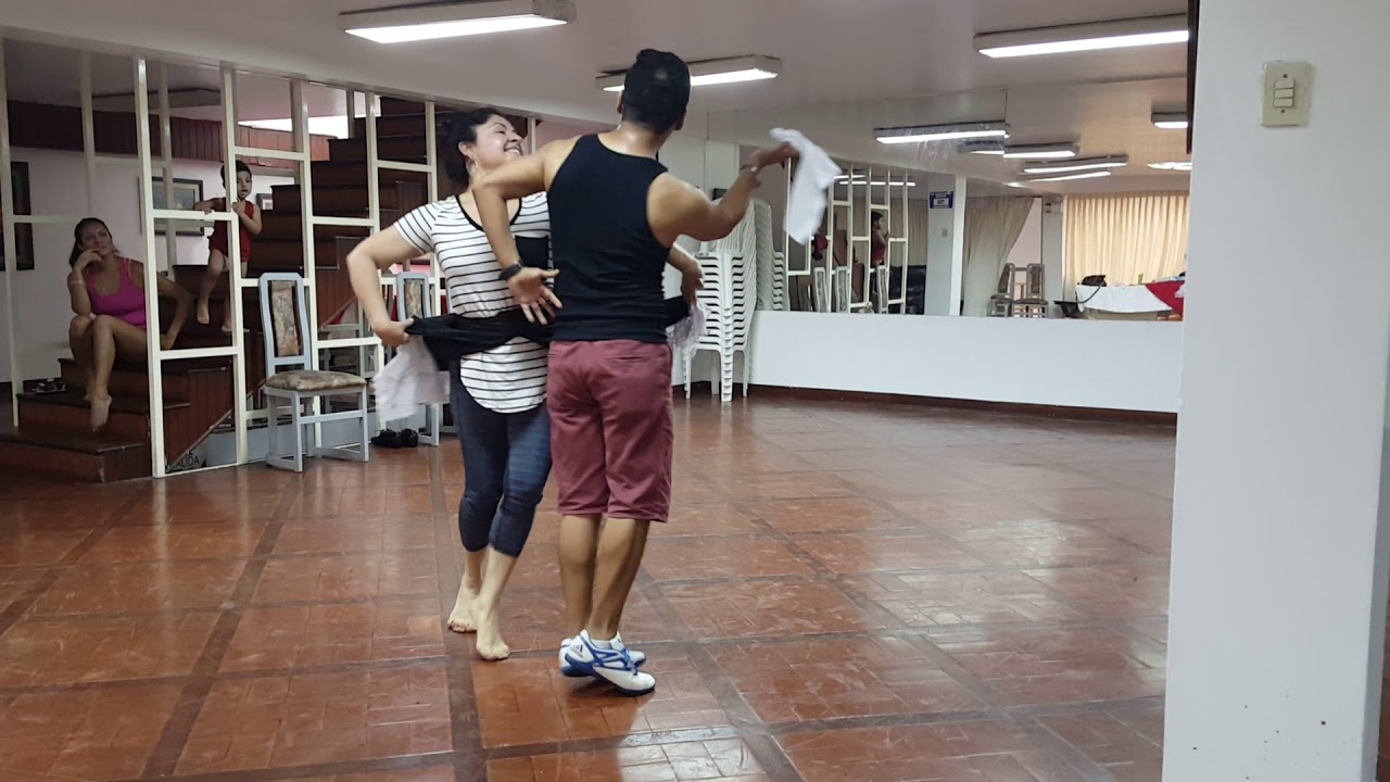 Katherine Adrianzen ensayos con Danny Ñiquen trujillo