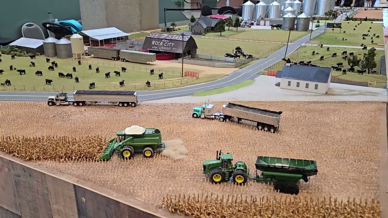 HUGE Farm toy diorama AMERICAN DREAM National Farm Machinery Show Louisville KY 2025