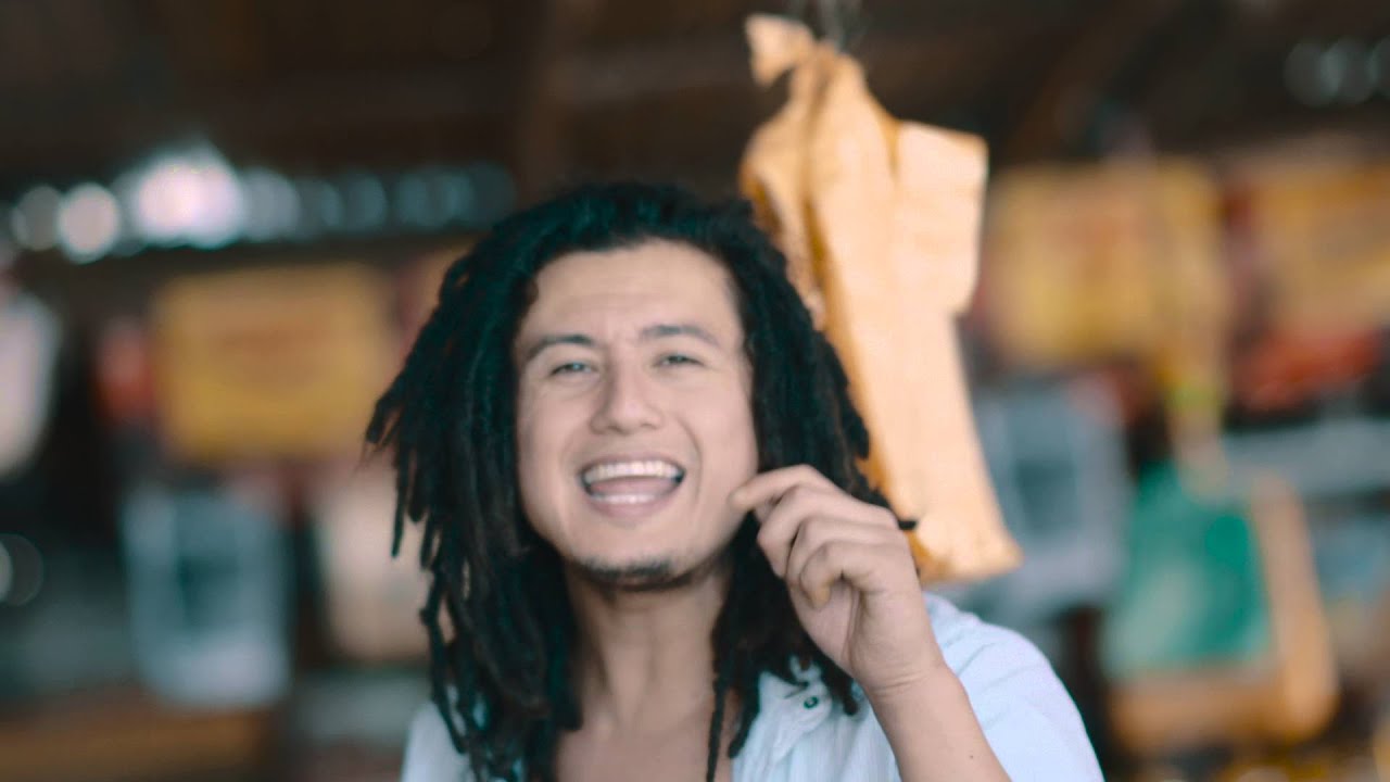 Maxi Vargas - Gimme Likkle Smile (Video Oficial)