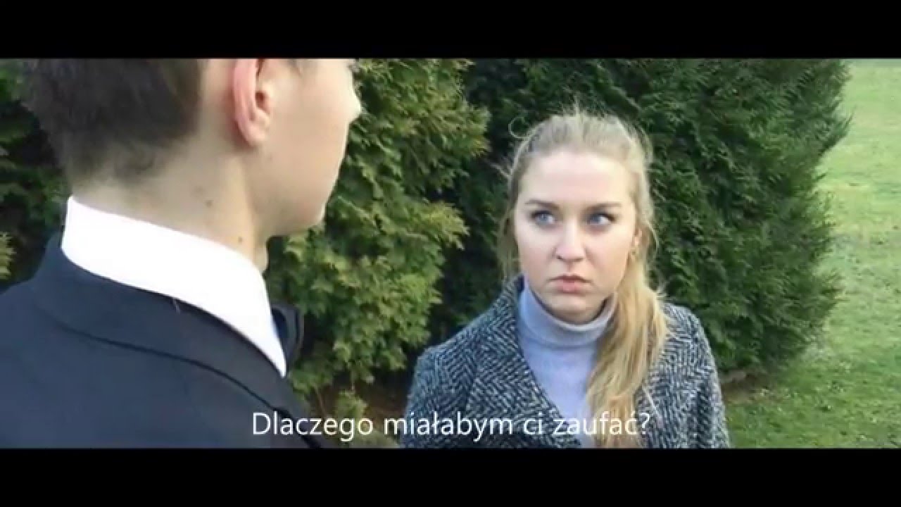 Czołówka Spectre 007 I LO Nowy Sącz