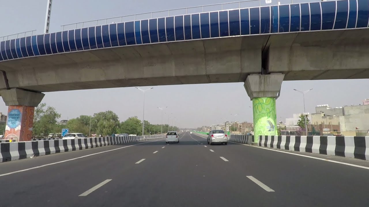 Driving in Delhi (Delhi-Meerut Expressway) - India