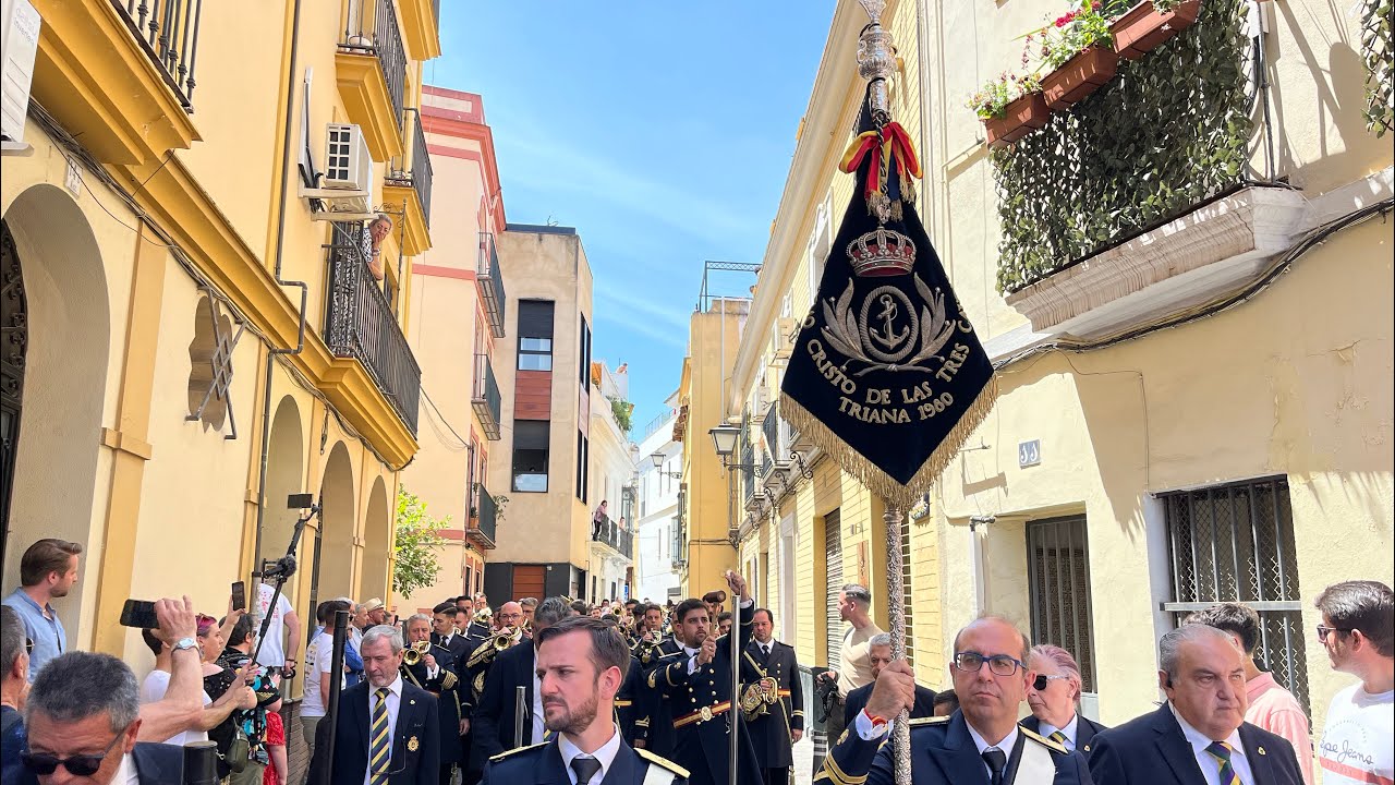 🎶 Banda Tres Caídas de Triana abriendo cortejo | PROCESIÓN EUCARÍSTICA AMARGURA | 12 de Mayo 2024 |