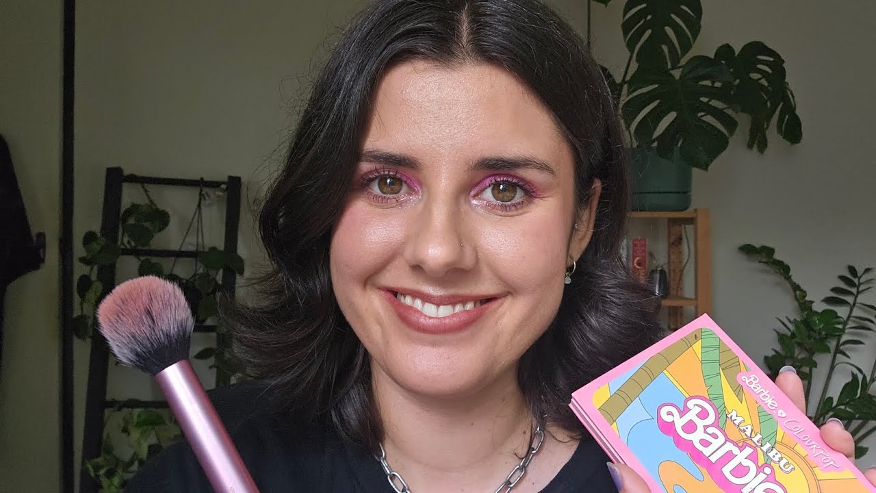 ASMR friend does your makeup 💫💖💙 (ft. layered sounds and lots of whispers)