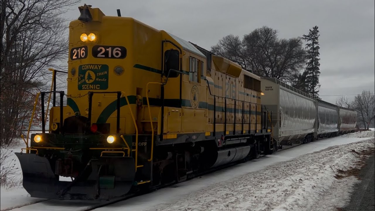 Vermont Rail’s NHCR:  first Presby shipment in 6 years! Featuring Conway Scenic GP35 #216
