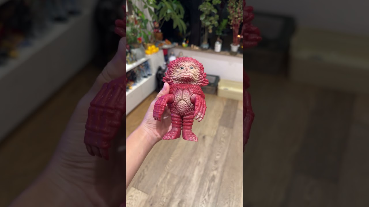 Powered Pigmon short toy review