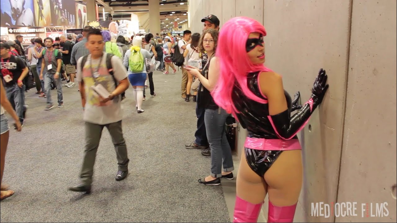 Leia Down sexy adult film star cosplay at Comic-Con 2014 (full interview)