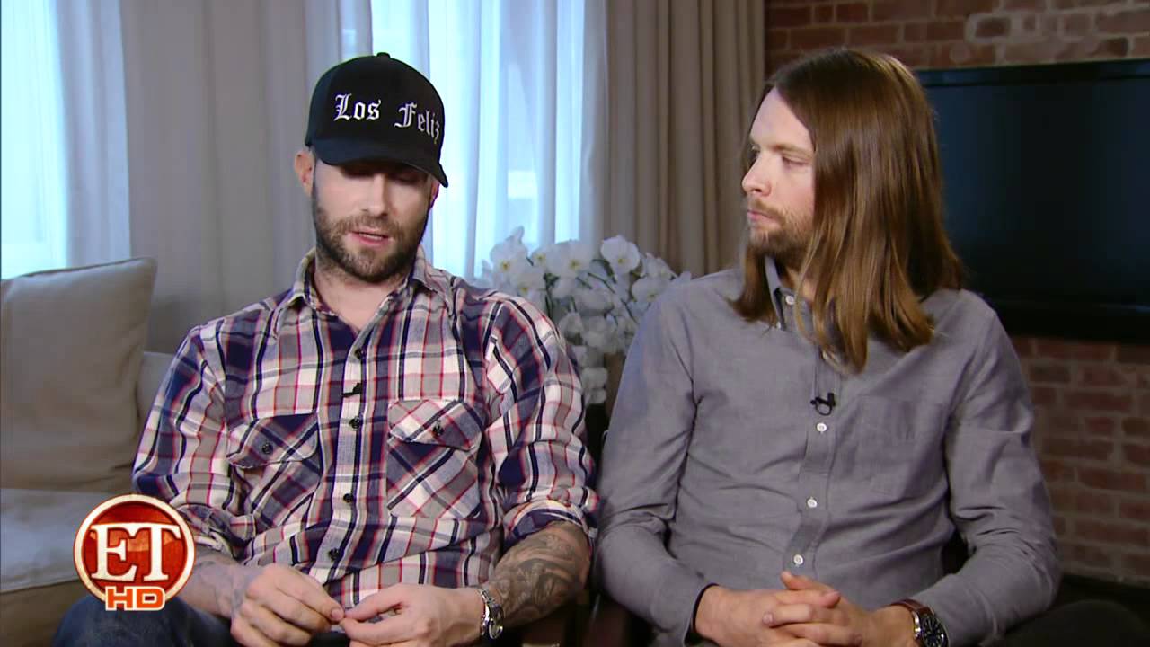 Adam Levine & James Valentine (Maroon 5) reflect on 10 Years of Fame with ET (05/17/2012)