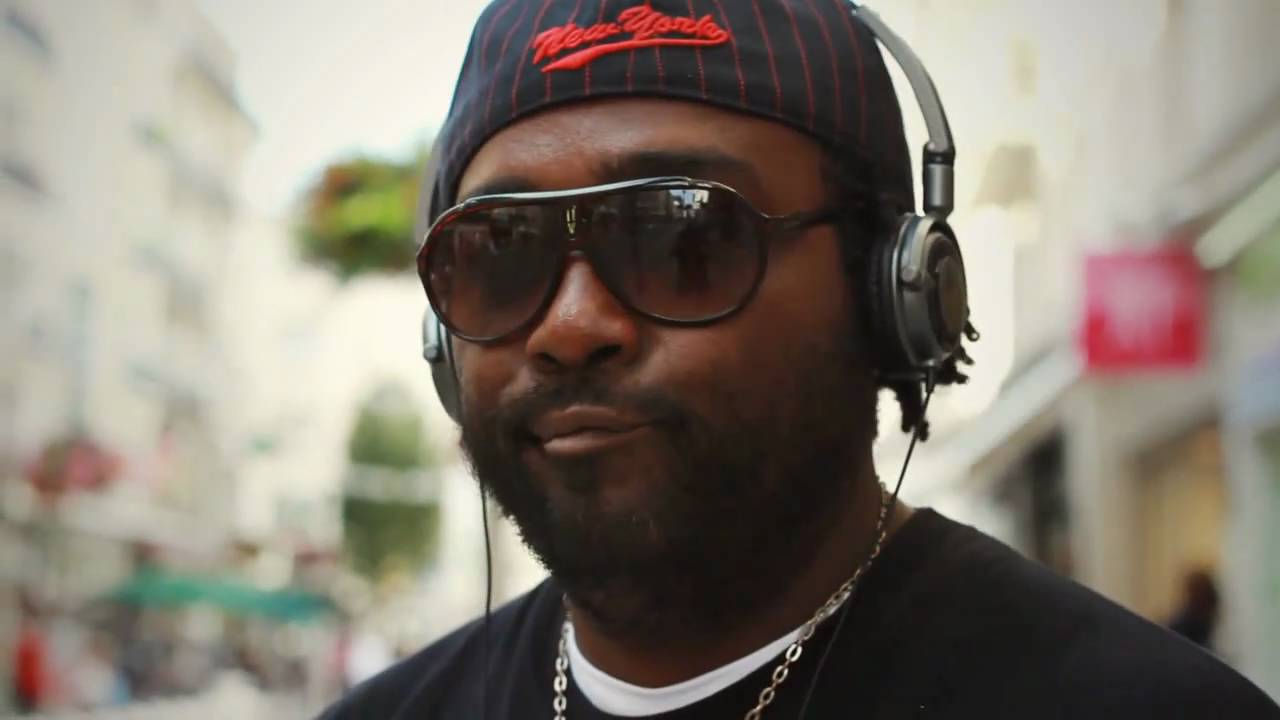 Tony dit TNT (Feat. Maxos & Ixesse) - 