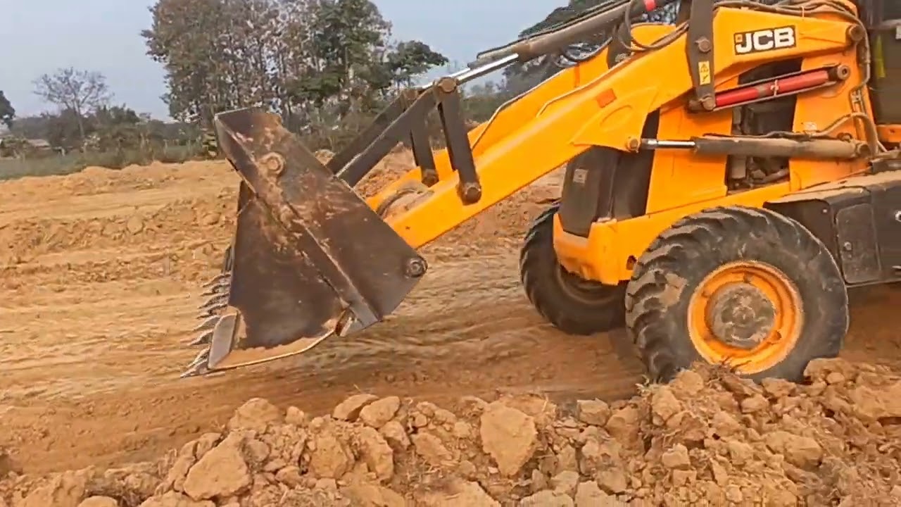 JCB 3DX levelling  