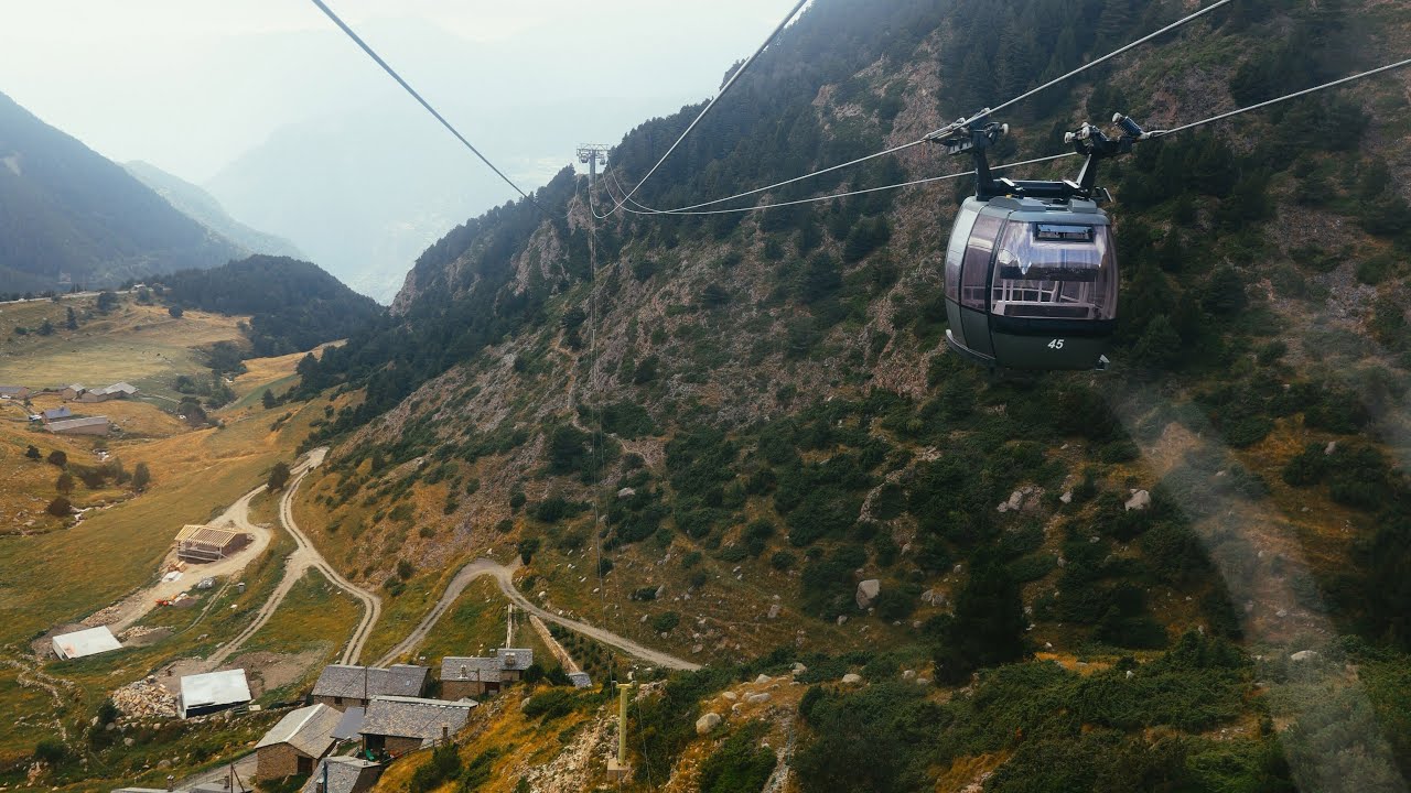 Andorra Gondola Cablecar views 4k - Telecabina Grand Valira Ski resort