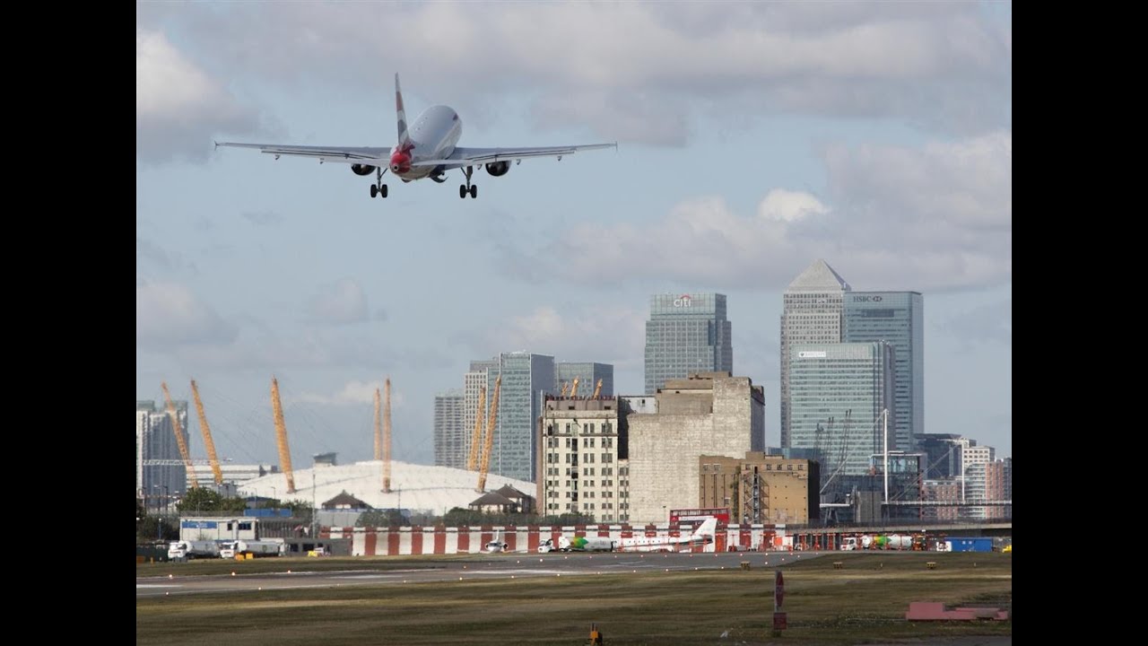 LCY 1990.  LWT's 'The London Programme'. 'Happy Landings'