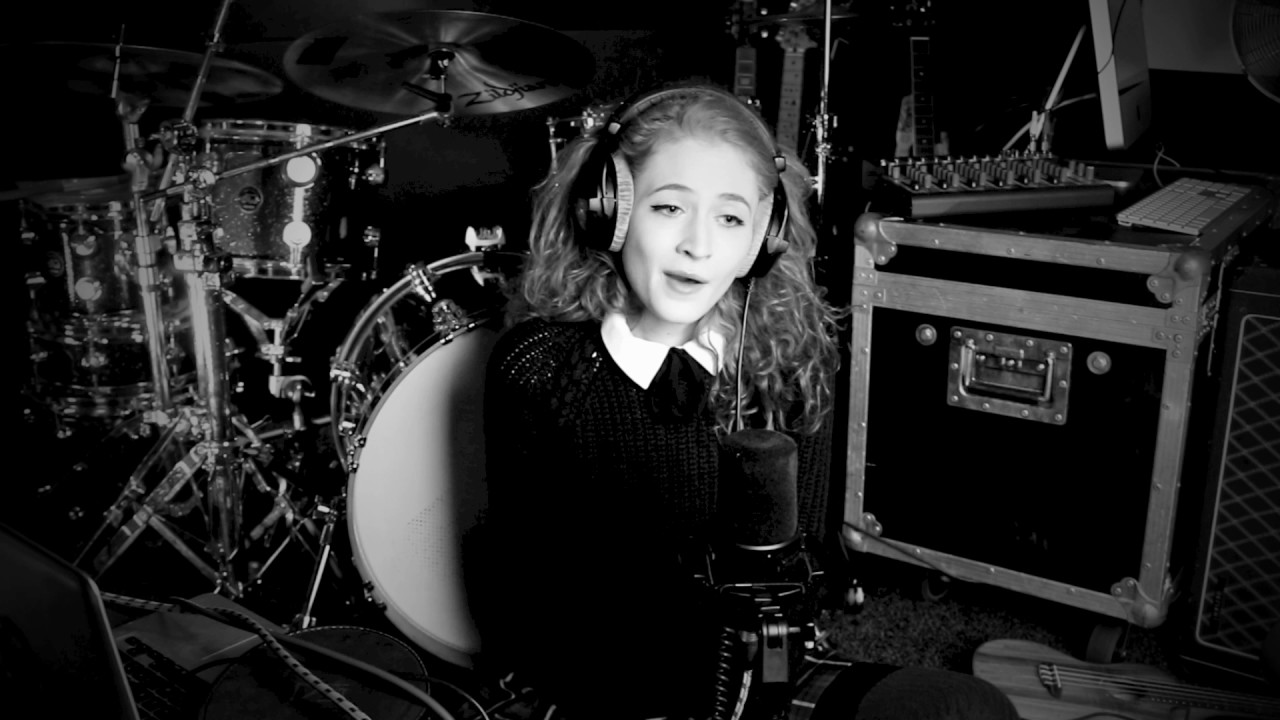 Dancing On My Own - Robyn (Janet Devlin Cover)