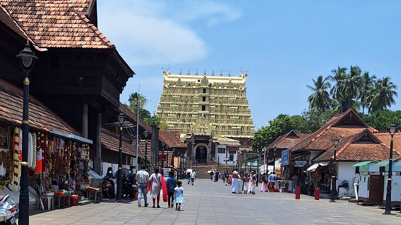 500 Rs Room Available Neaby Padmanabhaswamy Temple