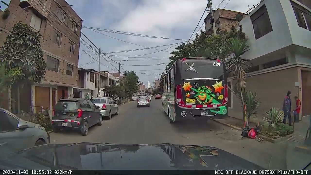 207. 🇵🇪 Driving from Trujillo to Chiclayo - Peru