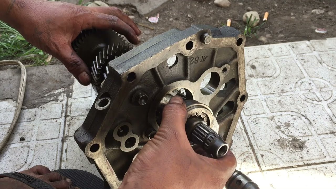 Toyota 2C transmission overhaul