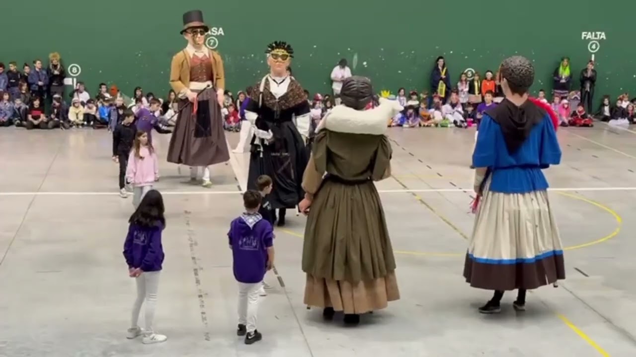 CARNAVALES 2026. GIGANTES DE ANSOAIN. GRACIAS POR EL VIDEO A NUESTRO NUEVO AMIGO IKER DE ANSOAIN.