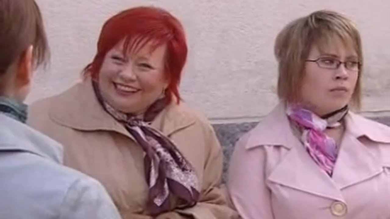 Salkkarit - Elina ja Tuomo & Sallan äidin vierailu pihlajakadulla 18 (2007)