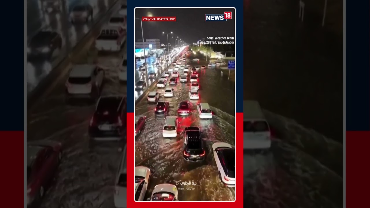 Heavy rain triggers flash floods in Saudi Arabia